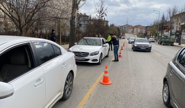 Çorum’da polis ekiplerinden şok uygulama