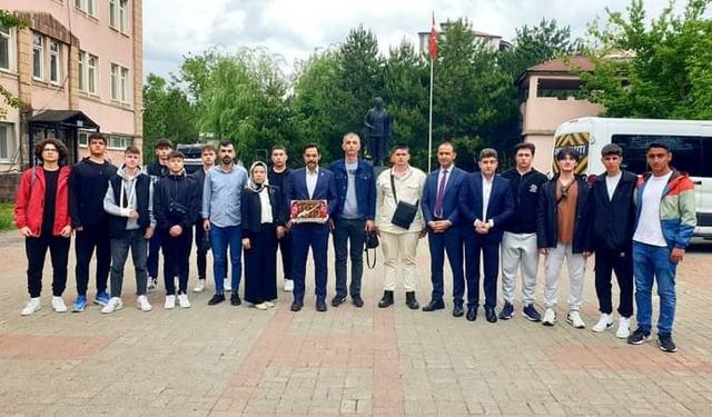 Edirneli öğrenciler Güroymak’a misafir oldu