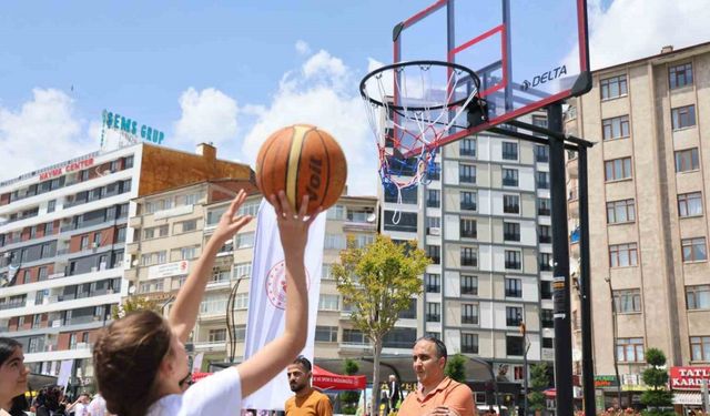 Elazığ’da Gençlik ve Spor Festivalleri gerçekleştirildi