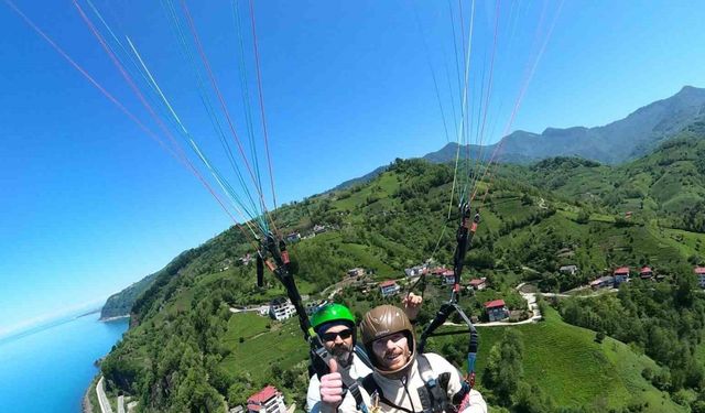 Engelli bireyler Artvin rüzgarında özgürlüğe kanat açtı