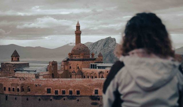 Geleceğin fotoğrafçıları Ağrı’da yetişiyor