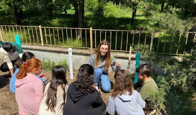 İğneada’da fideler toprakla buluştu, ortaya renkli görüntüler çıktı