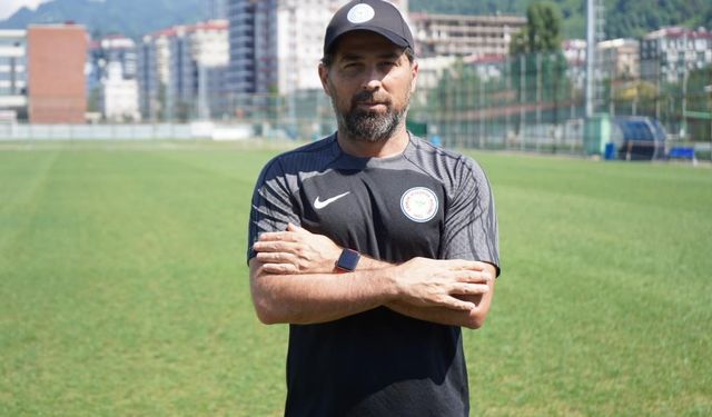 İlhan Palut: “Tüm sorumluluğum Rizespor’u ligde en başarılı yerde bitirtmek”