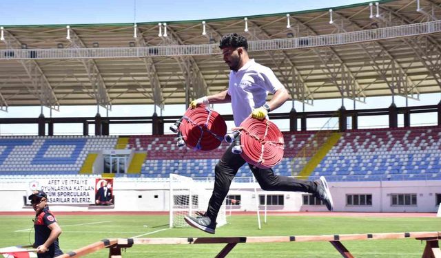 İlk kez düzenlenen üniversitelerarası itfaiye oyunlarını Ardahan ekibi kazandı