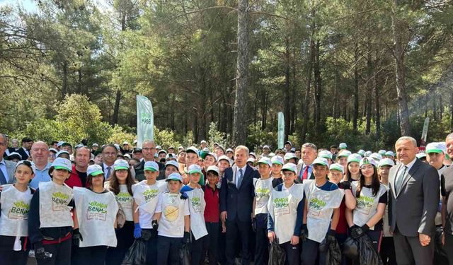 İzmir’de orman yangınlarıyla mücadele için ‘orman benim’ kampanyası düzenlendi