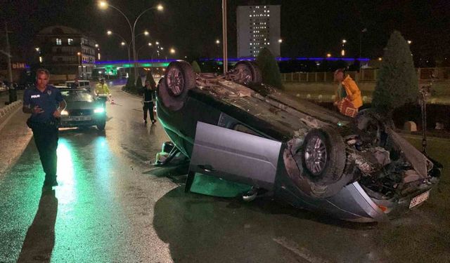 Karaman’da kontrolden çıkan otomobil devrildi: 1 yaralı