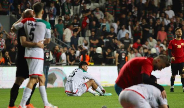 Karşıyaka ve Bornova 1877, play-off’a veda etti