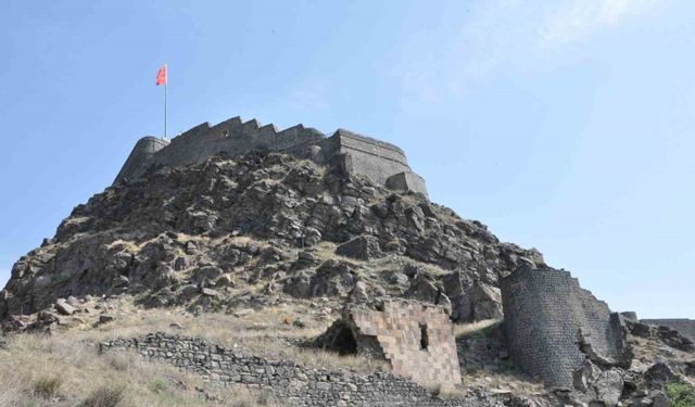 Kars’ta 150 yıllık ’Gürcü Kilisesi’ talan edildi