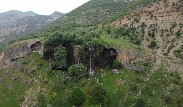 ’Kayıp şehir’ Pargasur şelalesi dron ile görüntülendi