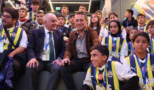 Malatyalı depremzede çocuklara Fenerbahçe Başkanı Ali Koç’tan sürpriz