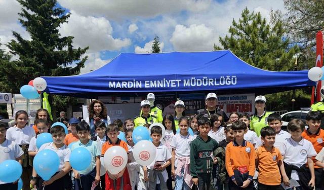 Mardin’de trafik standı kuruldu