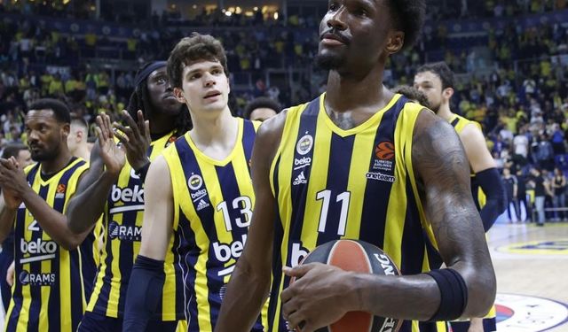 Nigel Hayes-Davis, EuroLeague’de sezonun en iyi 5’ine seçildi