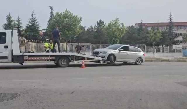 Otomobil ile motosiklet çarpıştı: 2 yaralı