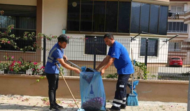 Selçuk ile Büyükşehir el ele verdi sokaklar pırıl pırıl oldu