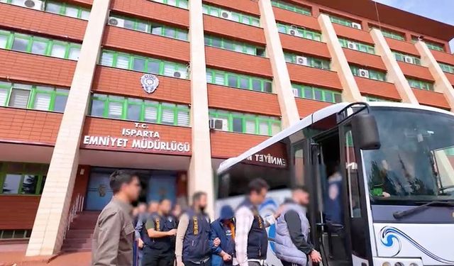 Sosyal medya üzerinden yatırım vaadiyle 1.8 milyon lira dolandırıldı