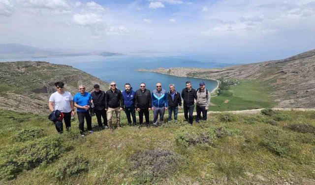 ‘Tatvanname’ kitabı için İncekaya kraterine gezi ve inceleme ziyareti