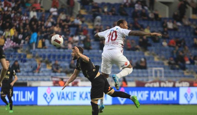 Trendyol Süper Lig: Hatayspor: 0 - MKE Ankaragücü: 0 (İlk yarı)