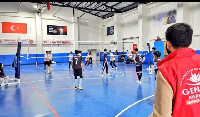 Varto’da voleybol turnuvası