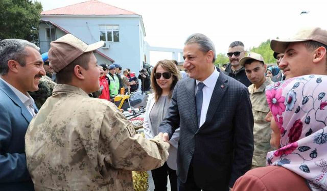 Yemin ettiler, asker olmanın gururunu yaşadılar