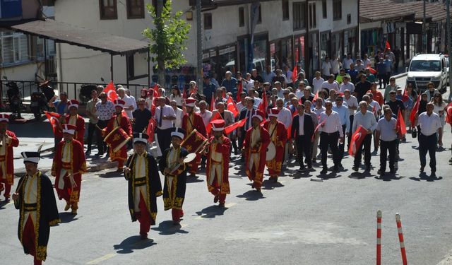 Anadolu’nun ilk mitingi Niksar’da yeniden canlandı