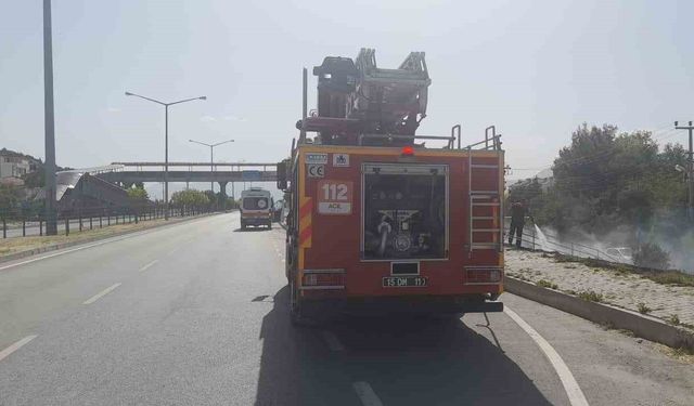 Burdur’da evinin yanında çıkan yangına müdahale ederken kalp krizi geçirip hayatını kaybetti