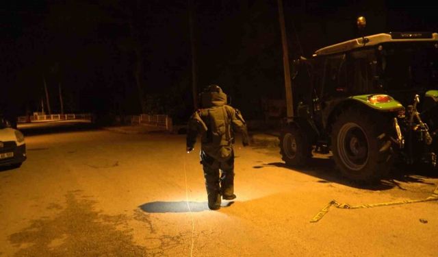 Burdur’da yol kenarına bırakılan şüpheli çanta ekipler tarafından fünye ile patlatıldı