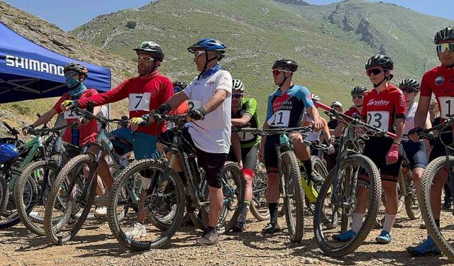 Çukurca ’5. Fotosafari ve Doğa Sporları Festivali’ coşkuyla devam ediyor