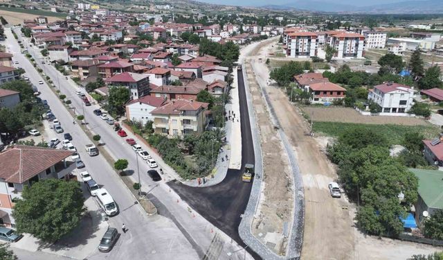 Erbaa Yılmaz Kayalar Bulvarı ikinci etapta asfalt çalışmalarına başlandı