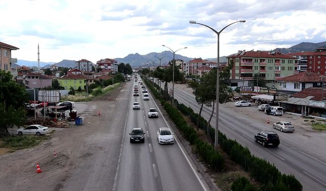 Karadeniz’i İstanbul’a bağlayan D-100 karayolunda trafik yoğunluğu