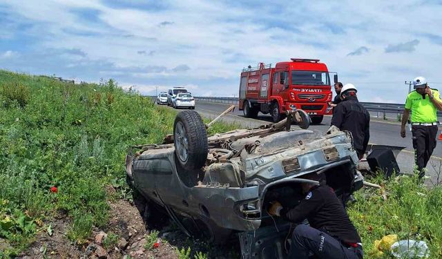 Kars’ta trafik kazası 1’i ağır 2 yaralı