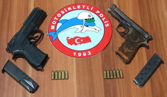 Lüleburgaz’da şüpheli şahsın üzerinden iki tabanca çıktı