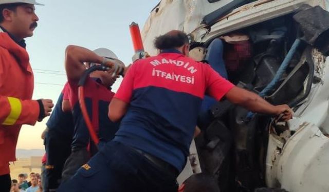 Mardin’de tanker ile tır çarpıştı: 1 yaralı