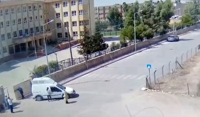 Sınav giriş kağıdını unutan öğrencinin imdadına polis ekipleri yetişti