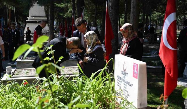 15 Temmuz Demokrasi ve Milli Birlik Günü etkinliklerinde şehitler anıldı