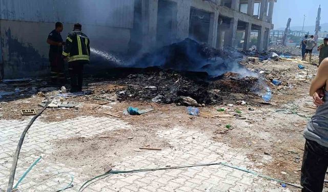 Antakya sanayi sitesinde çöplük yangını çıktı