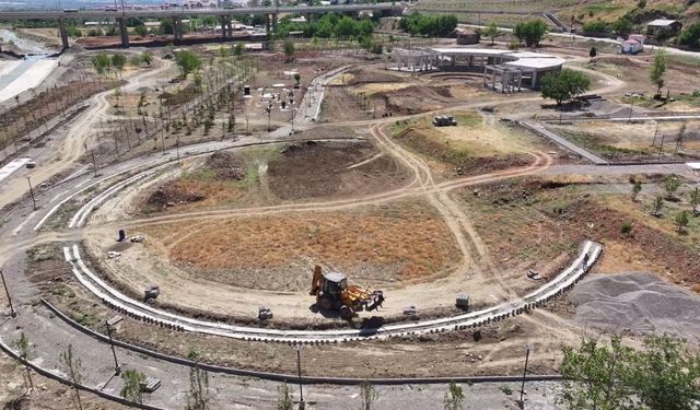 Bingöl’deki millet bahçesinde çalışmalar devam ediyor