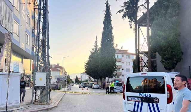 Burdur’da çıkan kavgada silahlar patladı: 2 yaralı