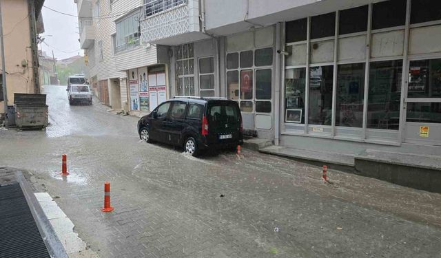 Çorum’da sağanak yağış hayatı olumsuz etkiledi