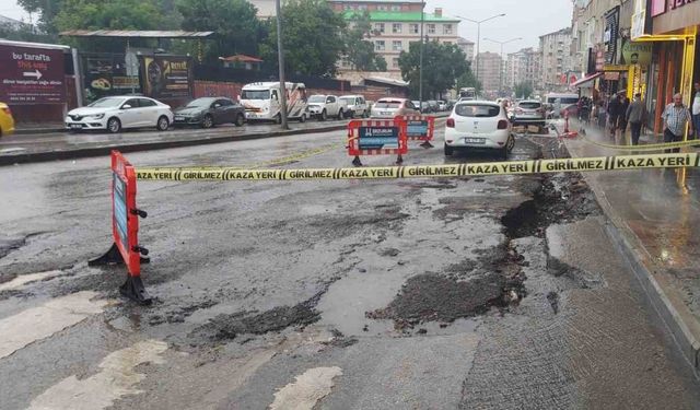 Erzurum’da sağanak yağış sele dönüştü