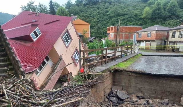 Giresun’da şiddetli yağışlar sel ve heyelanlara neden oldu