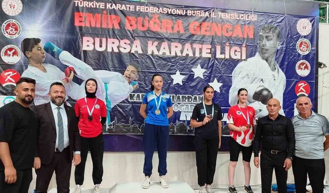 Körfezli Kübranur karate şampiyonasında ikinci oldu