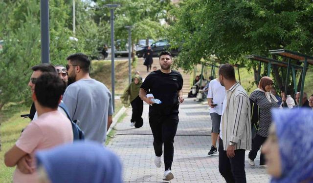 ’KPSS maratonu’ sözü gerçek oldu, adaylar atletlere taş çıkardı