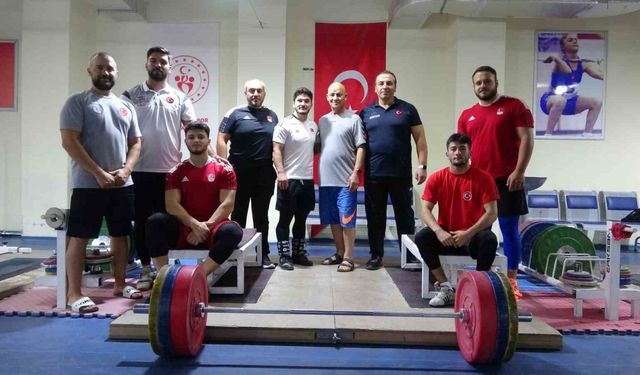 Milli halterci Paris Olimpiyatları’na Isparta’da hazırlanıyor