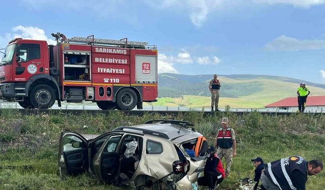 Sarıkamış’ta trafik kazası: 3 yaralı