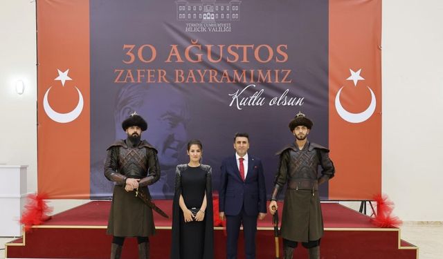 30 Ağustos resepsiyonunda Kayı Alpleri