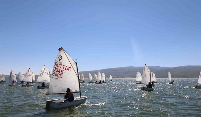 Anadolu Yelken Ligi 1. Ayak Kars Optimist Yarışı sona erdi