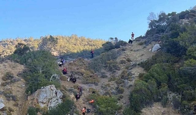 Datça koylarında 25 düzensiz göçmen yakalandı