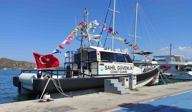 Fethiye’de Sahil Güvenlik Botu ziyaretçilerini ağırladı