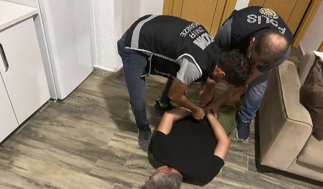 İzmir’de suç örgütüne şafak operasyonu: 16 gözaltı