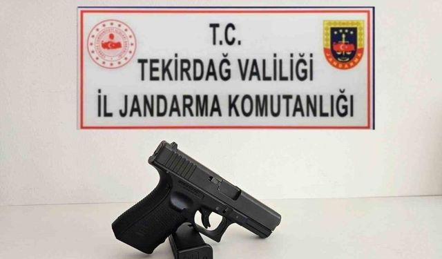 Jandarma tarafından 2 ruhsatsız tabanca ele geçirildi